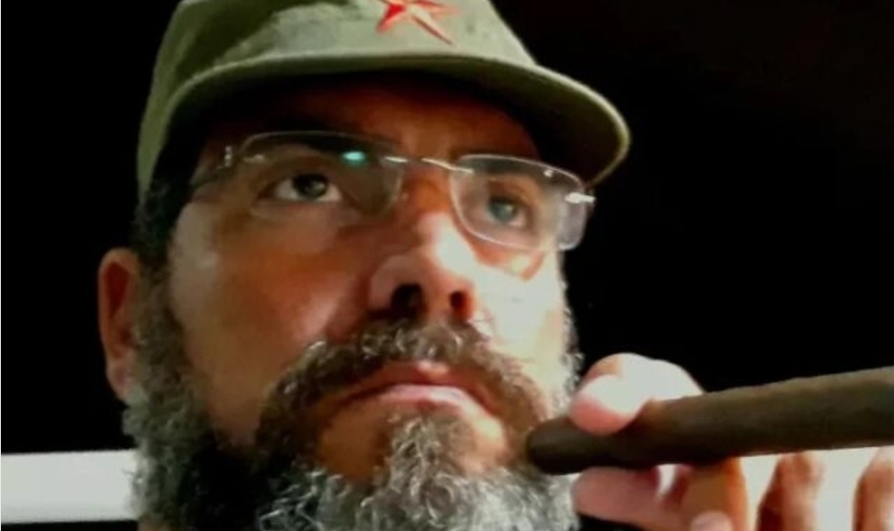 Escolhido por Dino para PRF tem foto em que faz alusão a Fidel