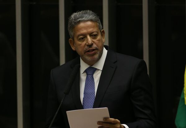Arthur Lira é reeleito para presidência da Câmara dos Deputados