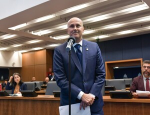 Deputado Tande Vieira define prioridades na presidência da Comissão de Saúde da Alerj