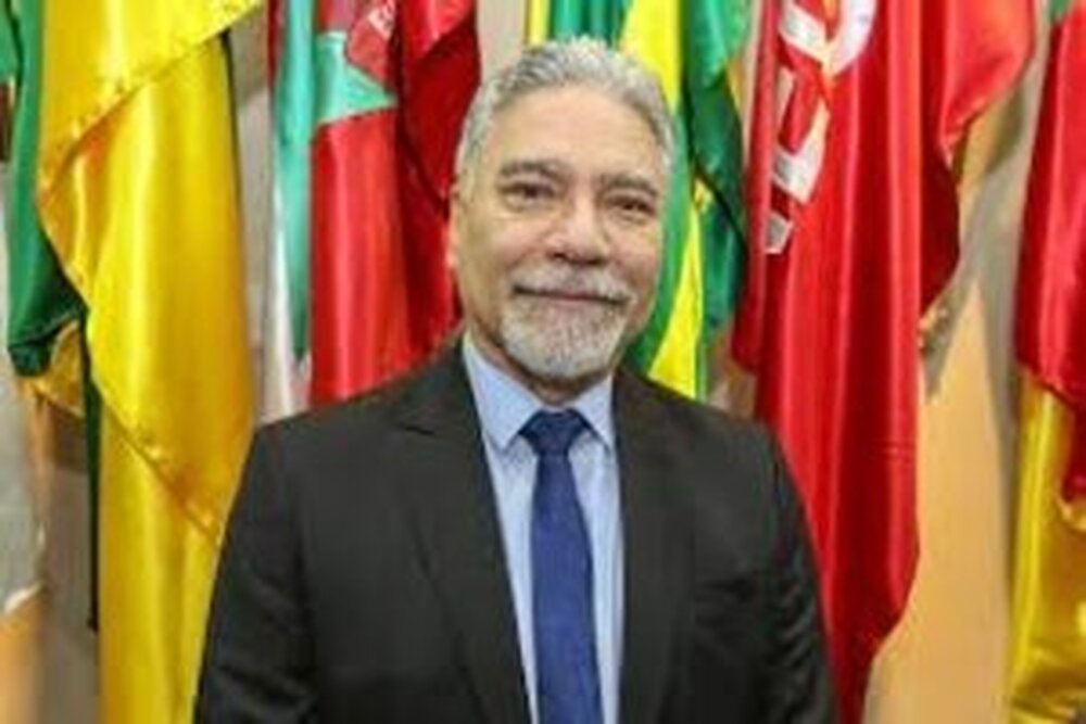 A reinvenção do guarda da esquina